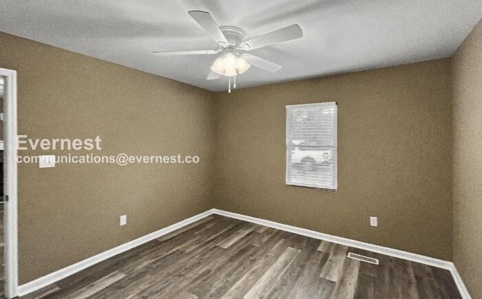 4756 Hand Ln - Photo 7 of 27