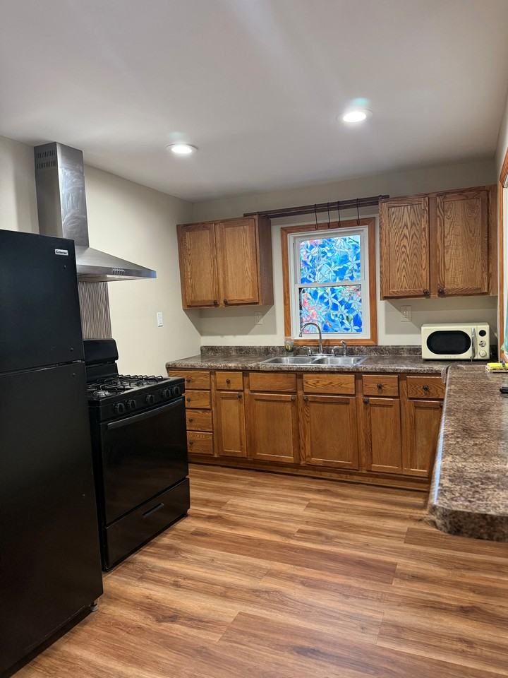 816 E Cranston Rd #NA - Photo 2 of 8