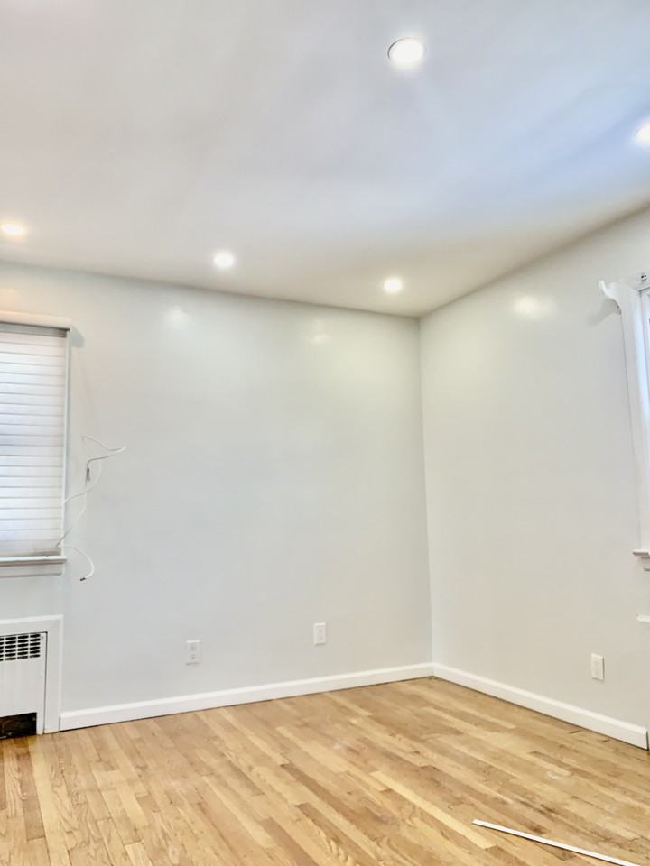 336 Scranton Ave #1 - Photo 6 of 12