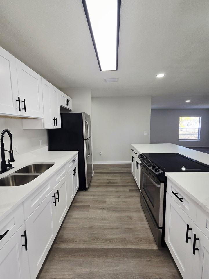 843 42nd St S #NA - Photo 7 of 29