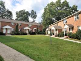 featured image of 1 Lindley Ave #1