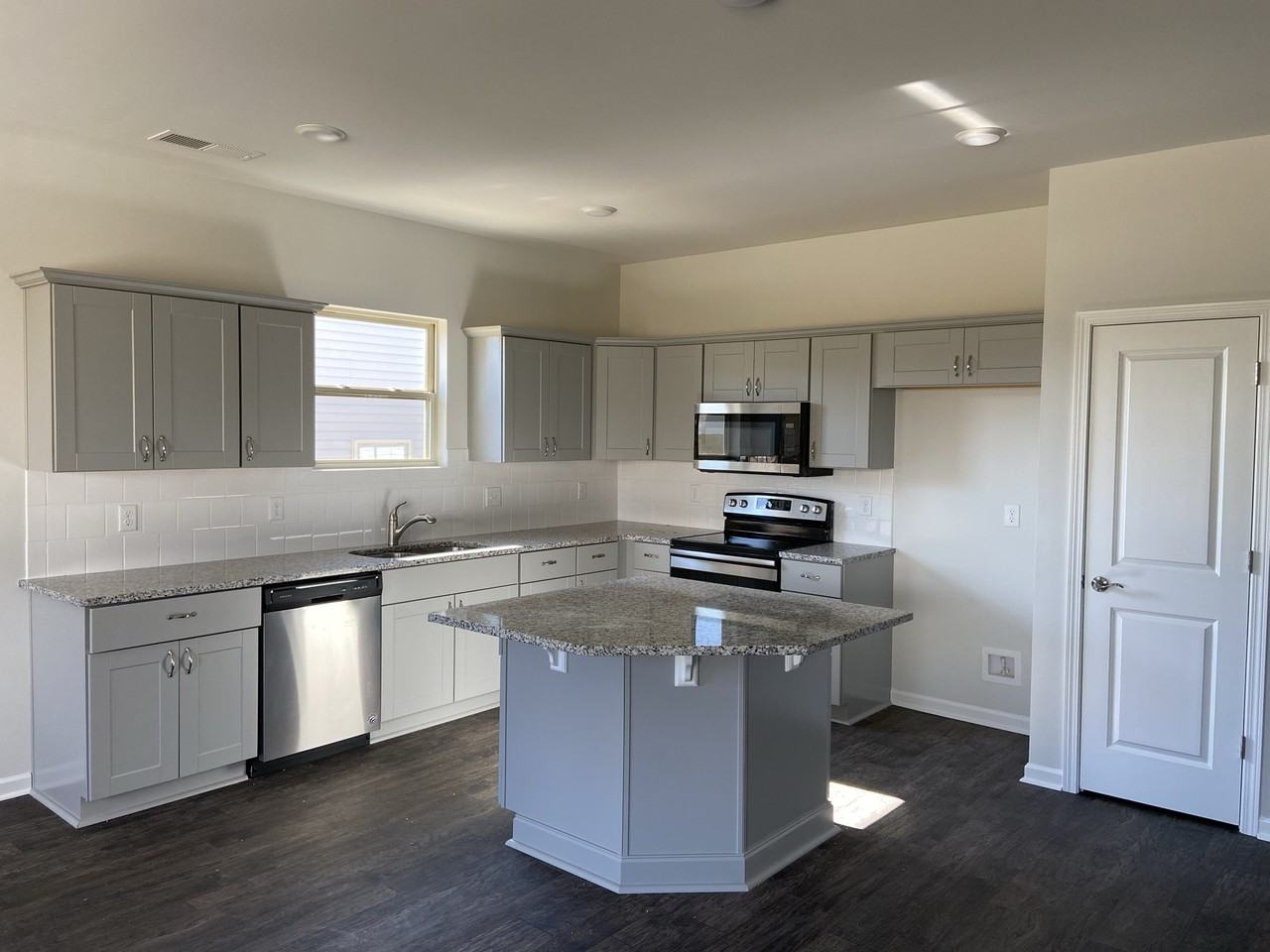 2020 Sercy Dr #NA - Photo 3 of 7