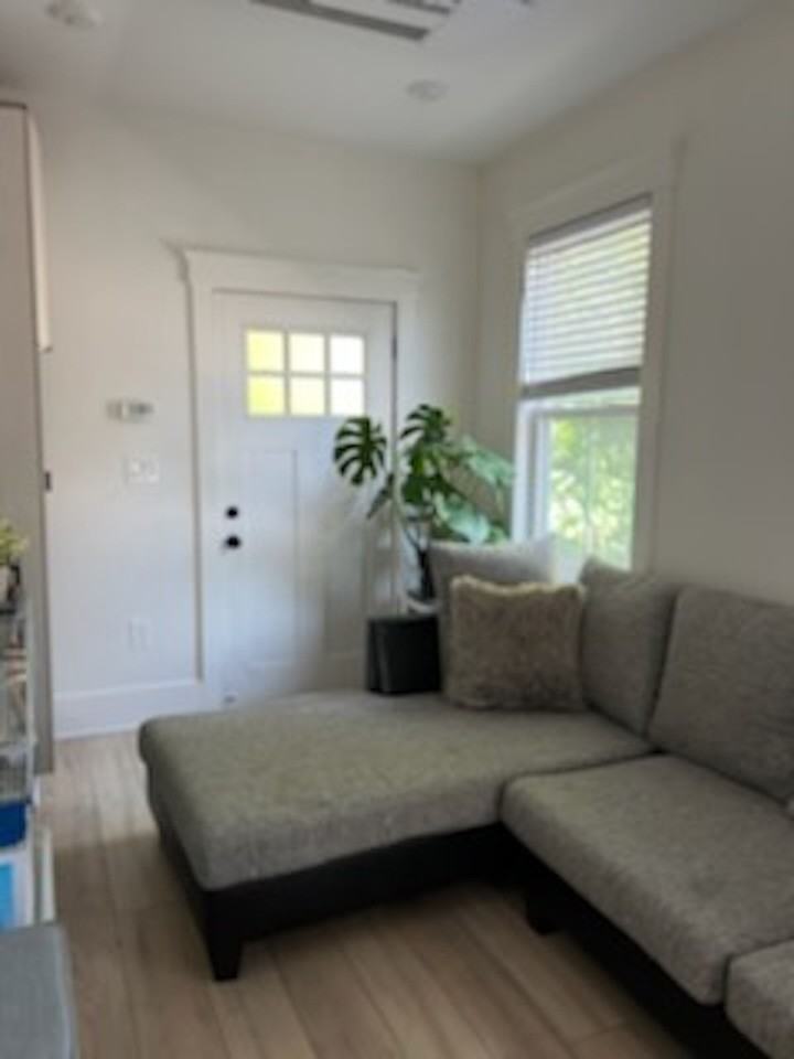 680 Winthrop Ave #1 - Photo 5 of 14