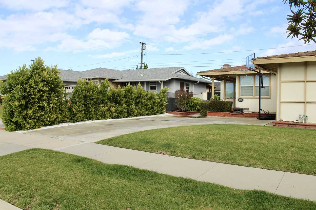 13716 Purche Ave #NA - Photo 3 of 13