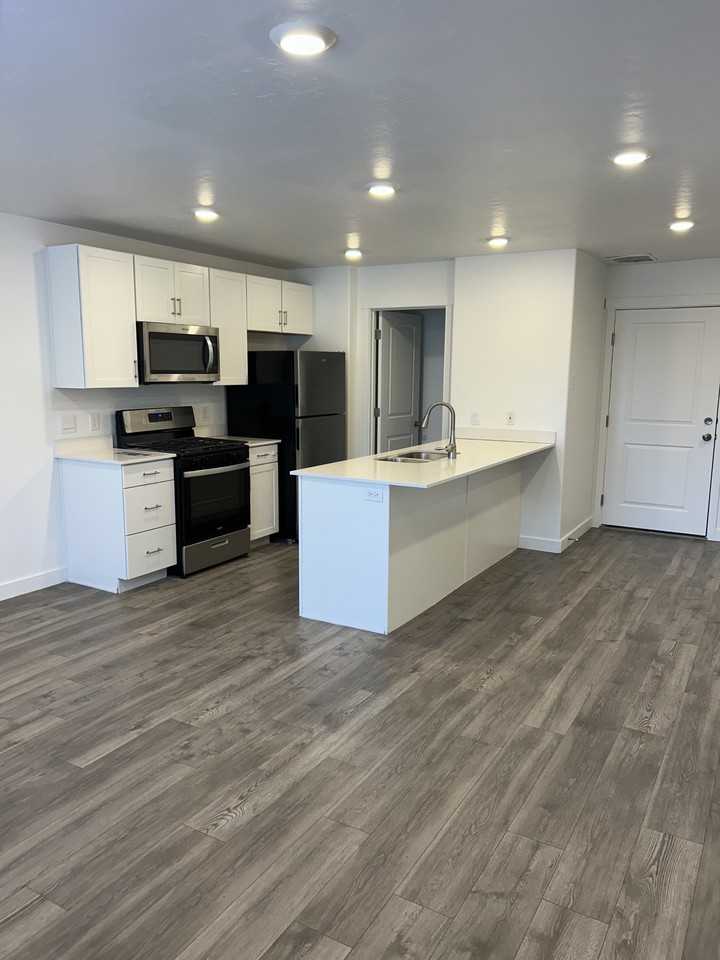 W Orinda Dr - Photo 2 of 9