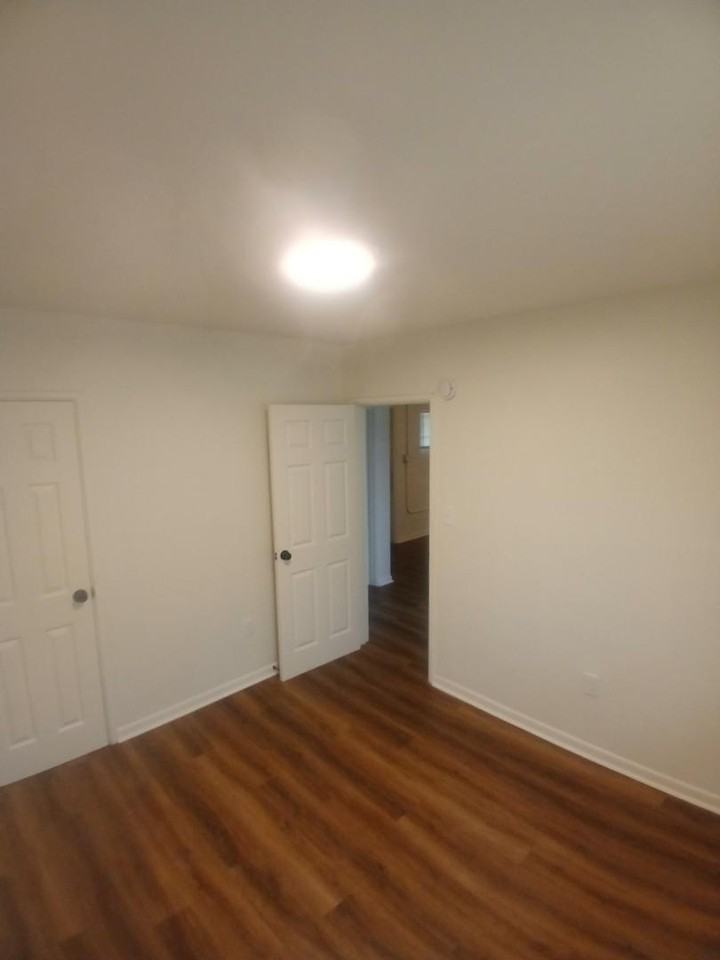 3413 Terminal Ct - Photo 7 of 10