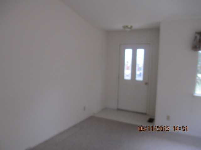 972 Hillside Dr #NA - Photo 4 of 9