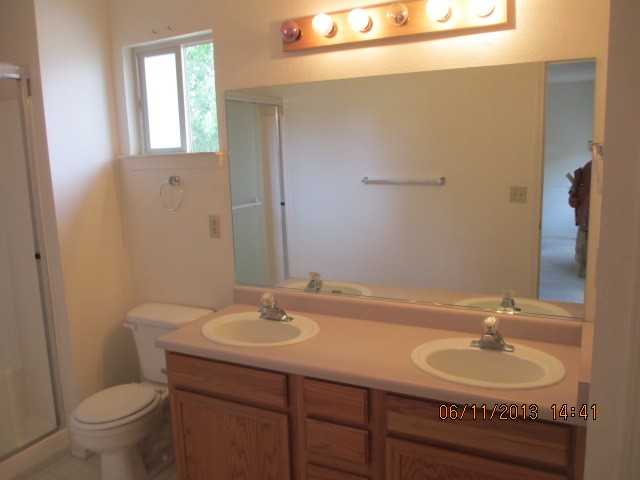 972 Hillside Dr #NA - Photo 7 of 9