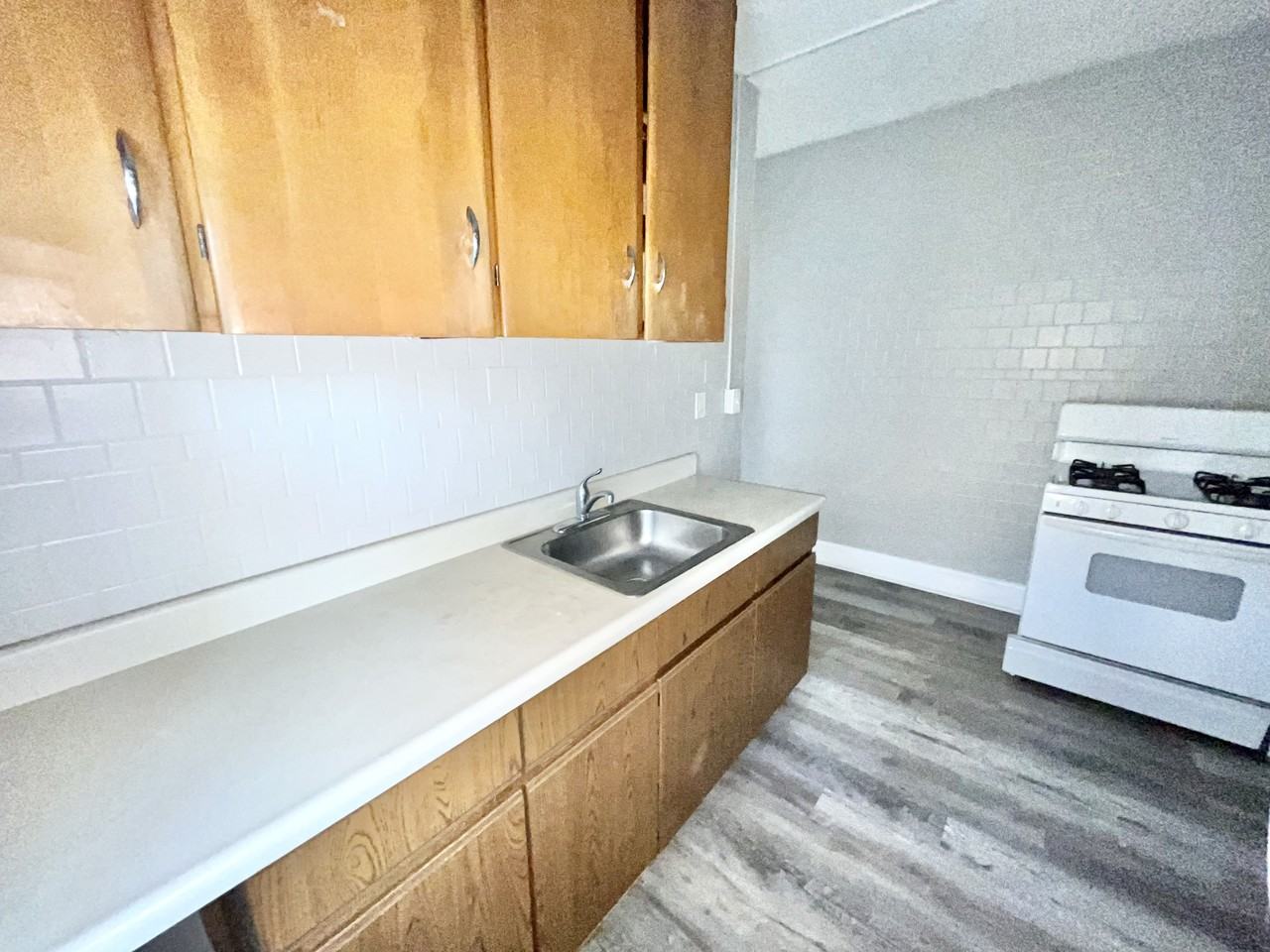 3456 W 117th St #5 - Photo 2 of 5