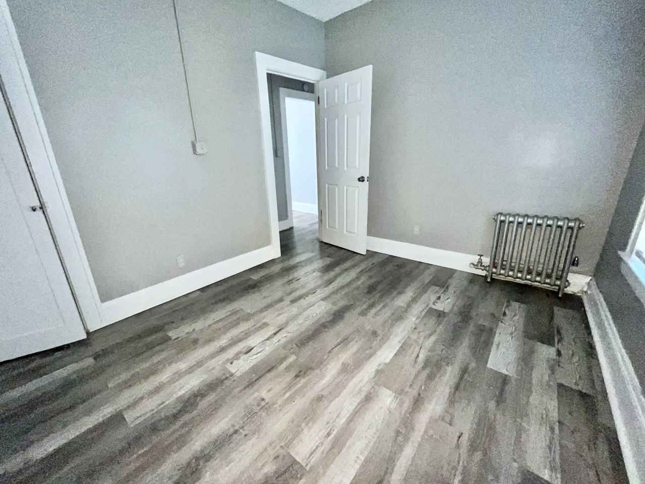 3456 W 117th St #5 - Photo 3 of 5