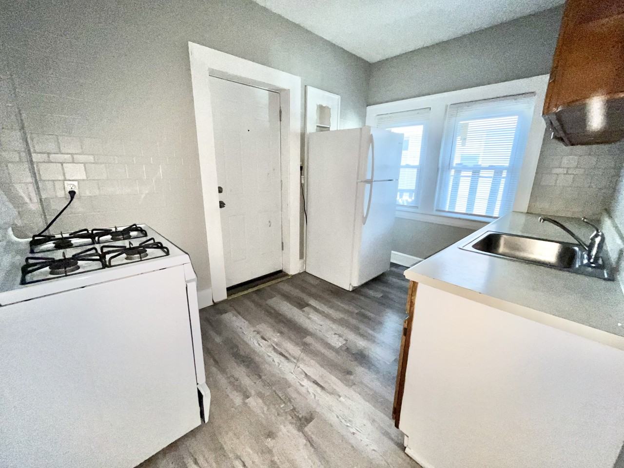 3456 W 117th St #5 - Photo 5 of 5