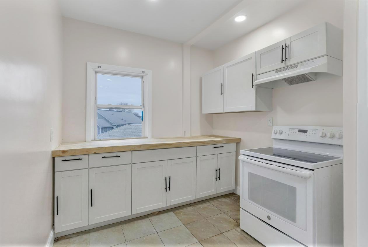 333 Orms St #3 - Photo 4 of 24