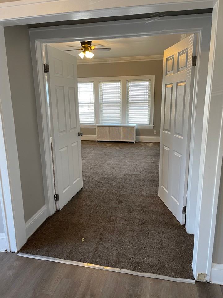 3456 W 117th St #2 - Photo 3 of 10