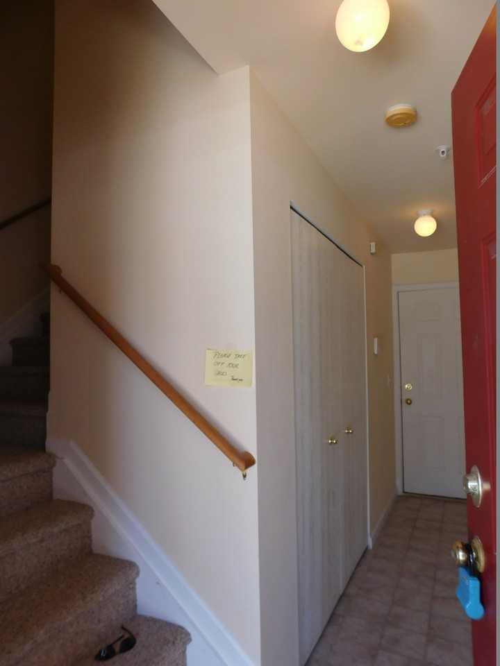 821 Brandon Ave #821 - Photo 4 of 33