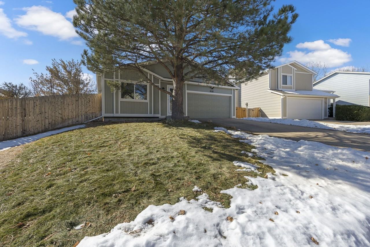4125 Dolphin Cir - Photo 2 of 36