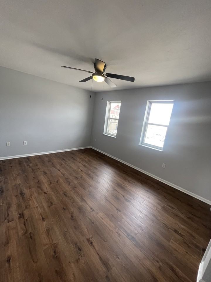 99 Bridge St #10 - Photo 7 of 7