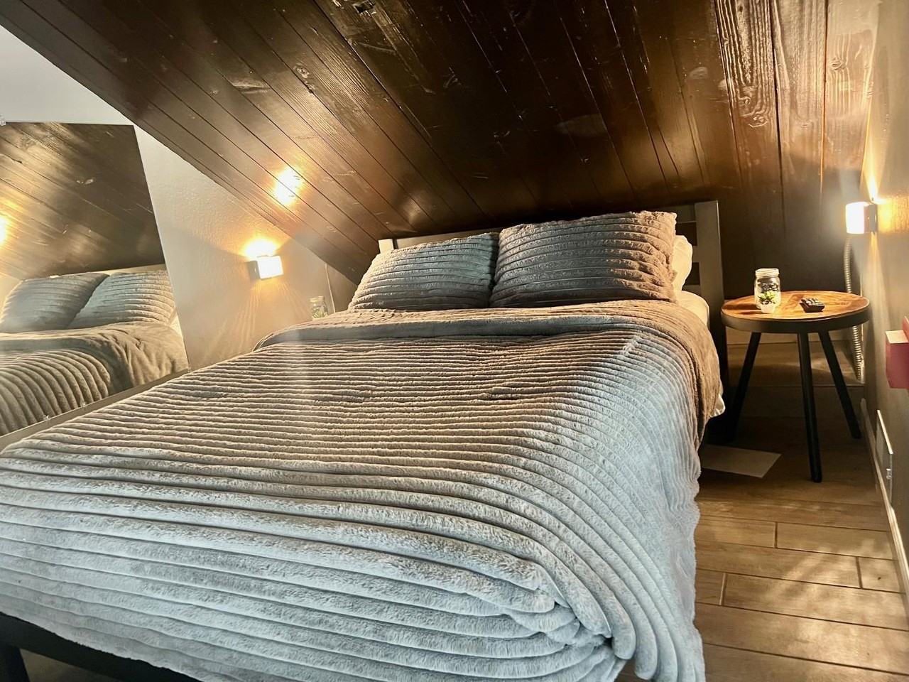 497 Tahoe Keys Blvd - Photo 3 of 20