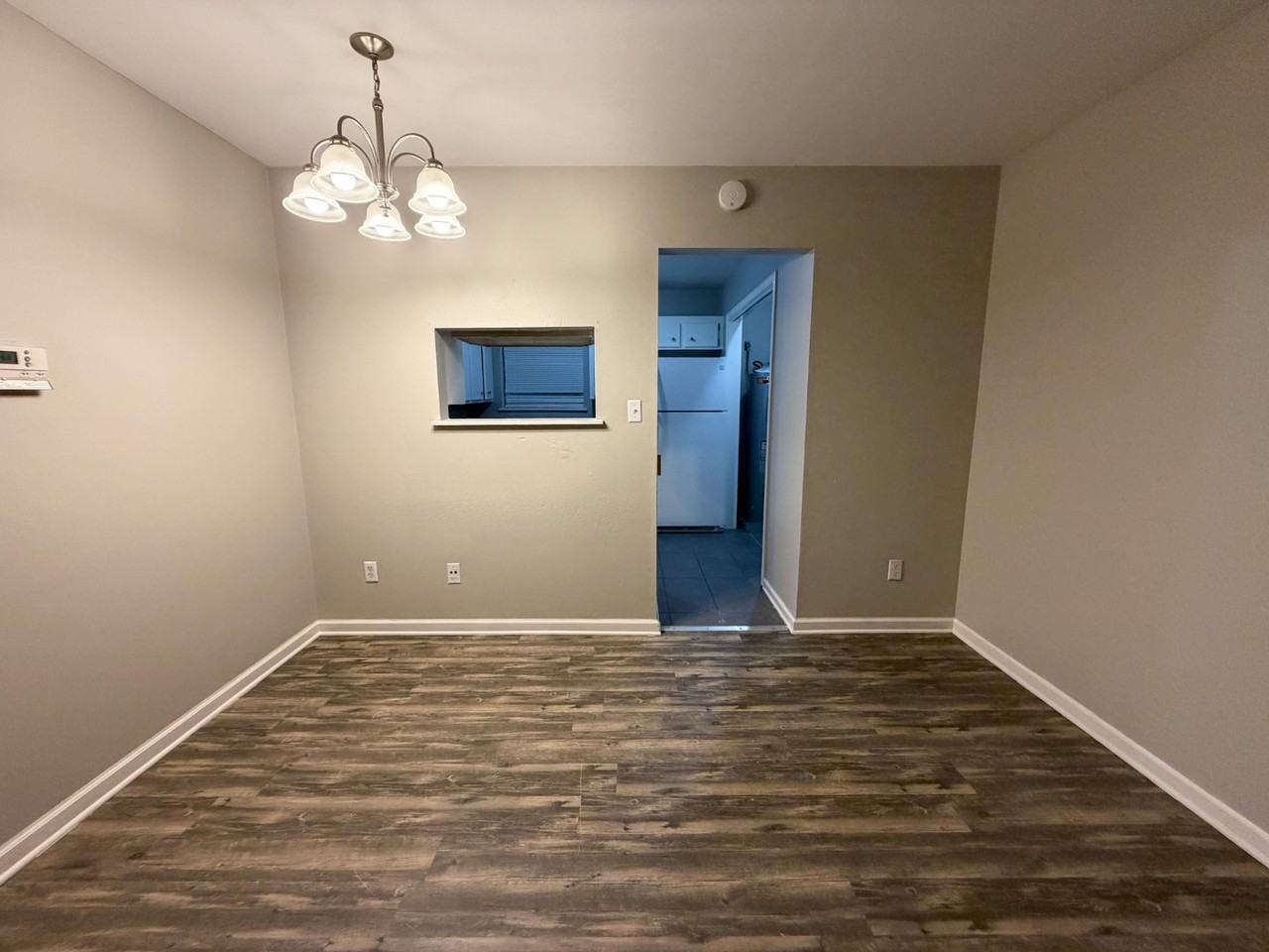 205 Windward St - Photo 3 of 10