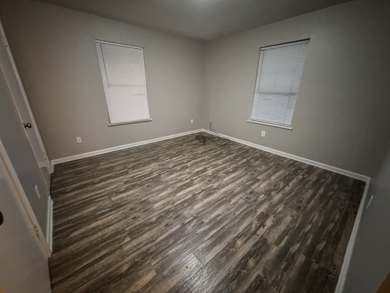 205 Windward St - Photo 6 of 10