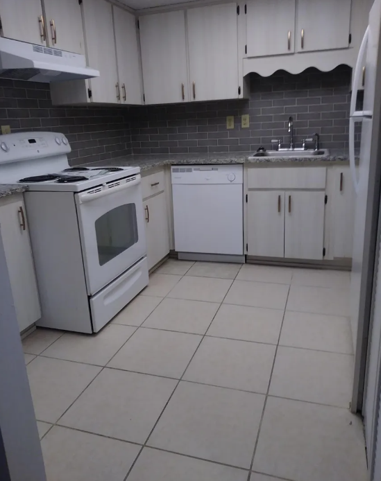 510 Fairways Cir #A - Photo 7 of 10