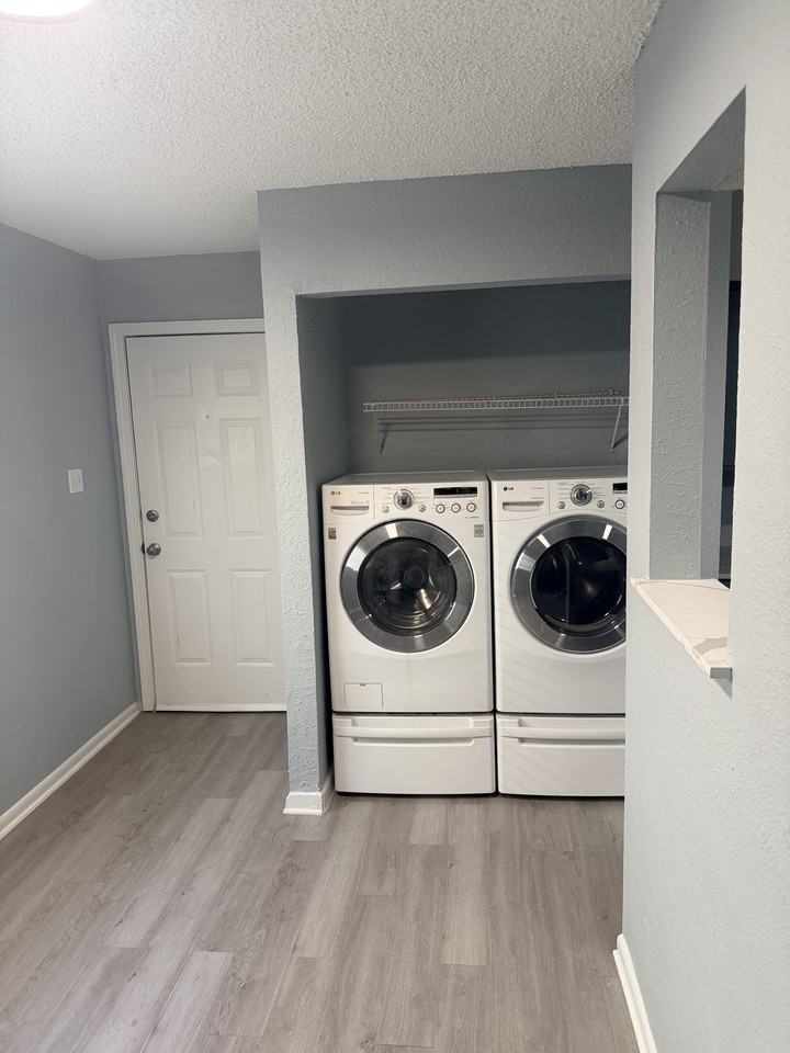 151 Springlake Dr #3 - Photo 3 of 7