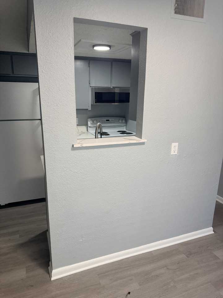 151 Springlake Dr #3 - Photo 5 of 7