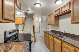 featured image of 32 S Mulberry St