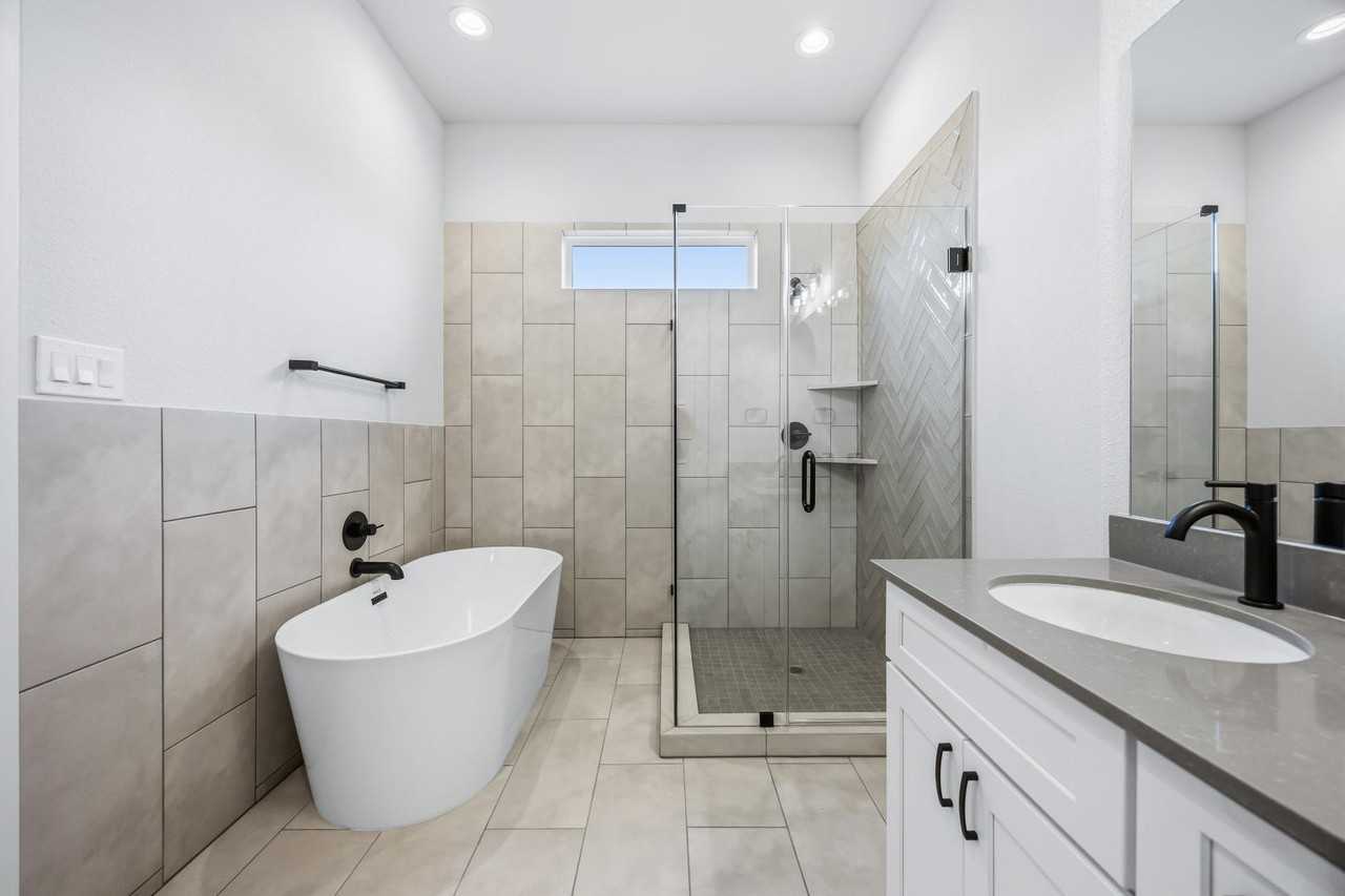 6111 De Campo St - Photo 5 of 15