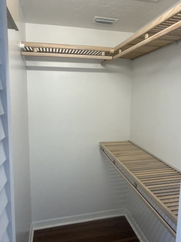 430 14th St Sw #NA - Photo 2 of 18