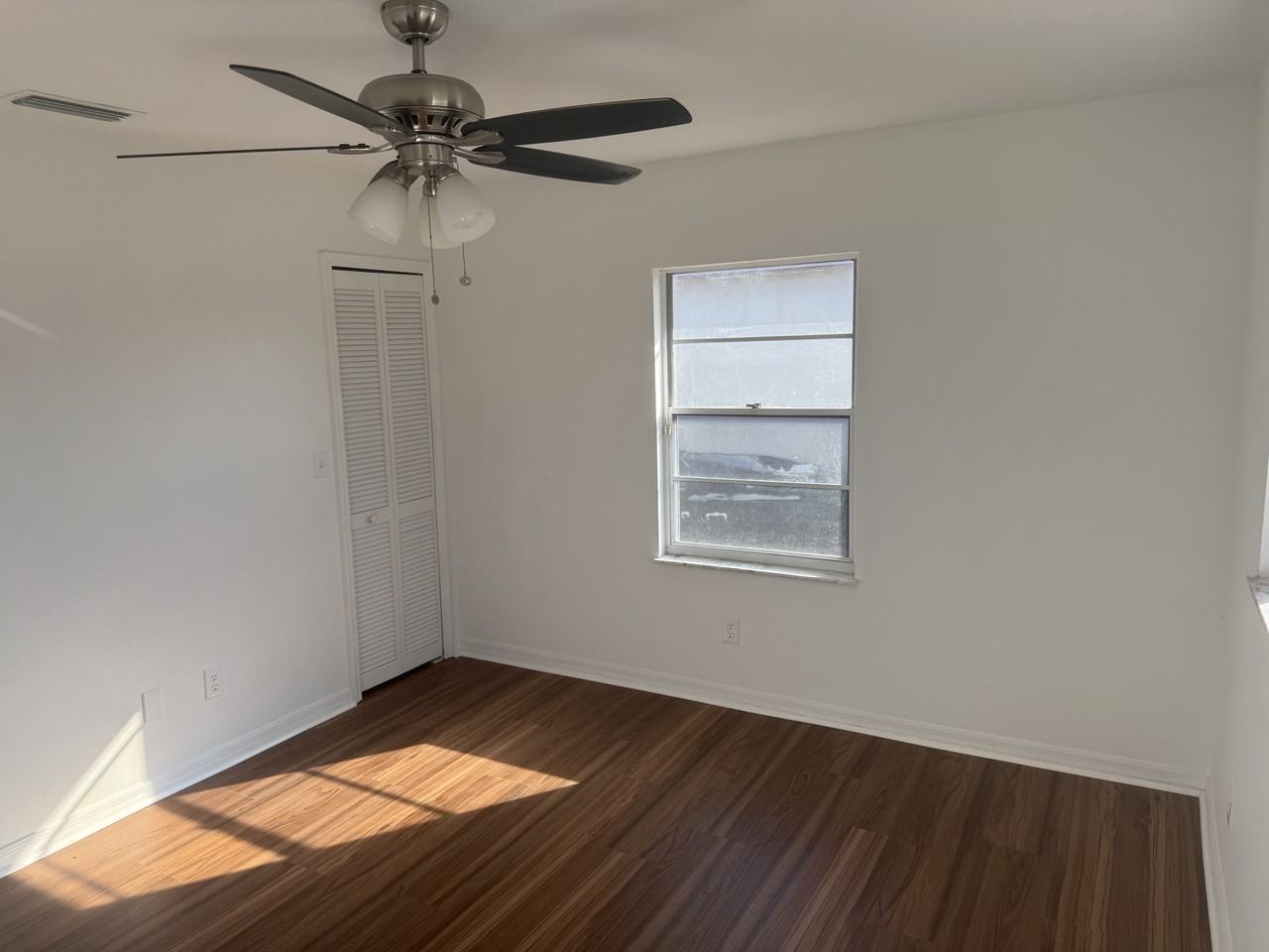 430 14th St Sw #NA - Photo 4 of 18