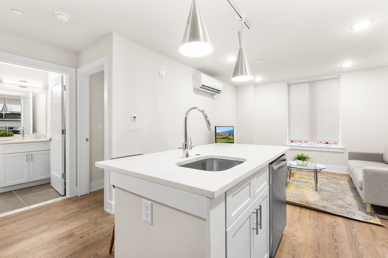 214 Vine - Photo 7 of 50