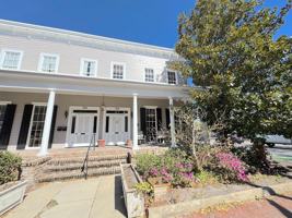 featured image of 226 E Gwinnett St