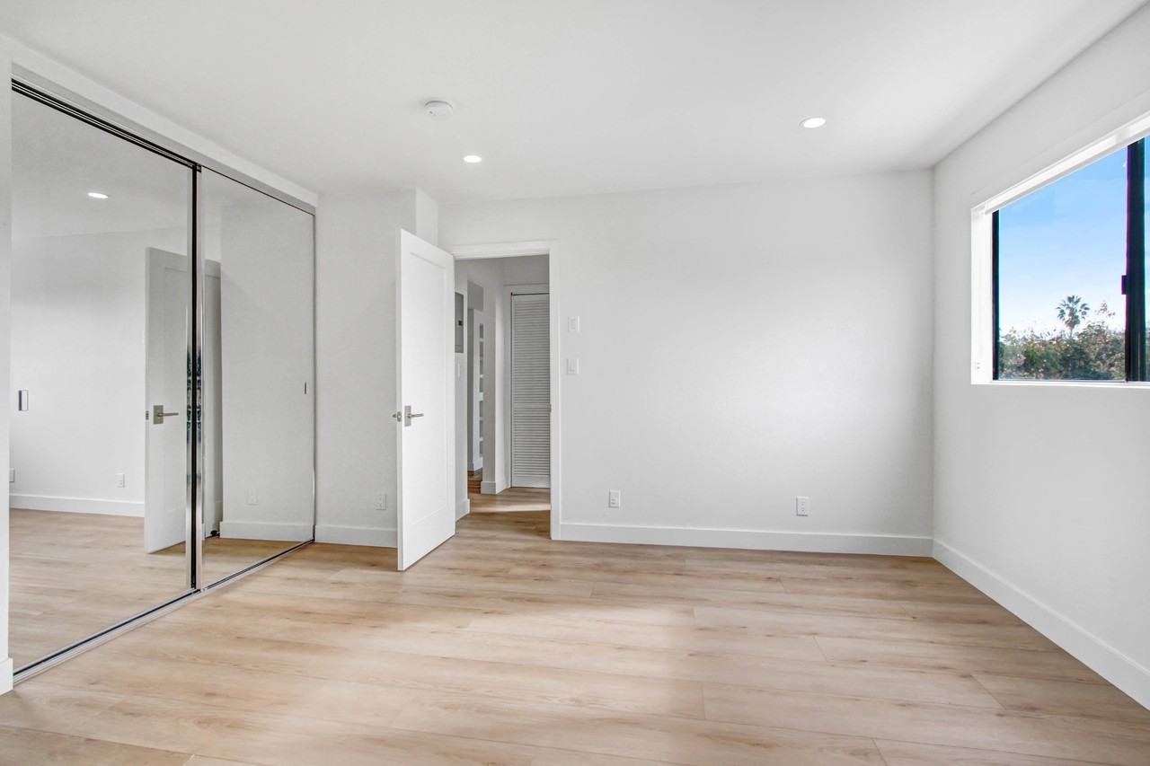 727 Westbourne - Photo 5 of 24