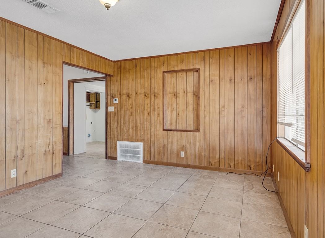 187 Alan St #NA - Photo 5 of 15