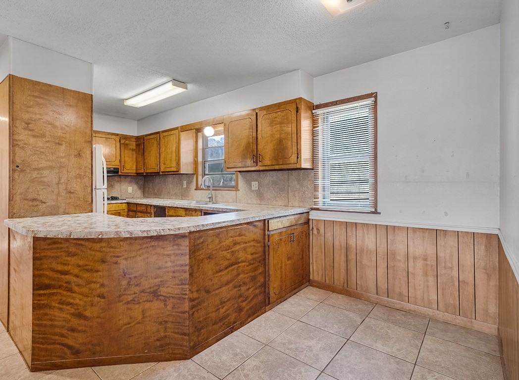 187 Alan St #NA - Photo 6 of 15