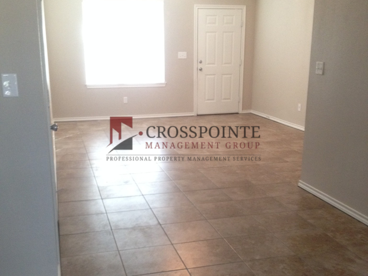 16952 Loring Ln - Photo 6 of 17