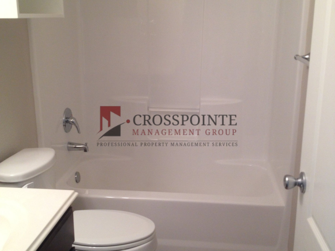 16952 Loring Ln - Photo 7 of 17