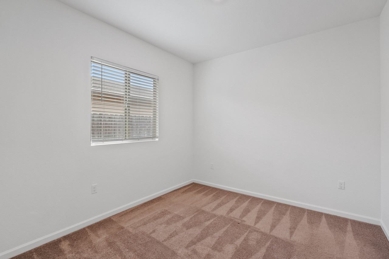 12691 Thorntonhall Dr #NA - Photo 5 of 12