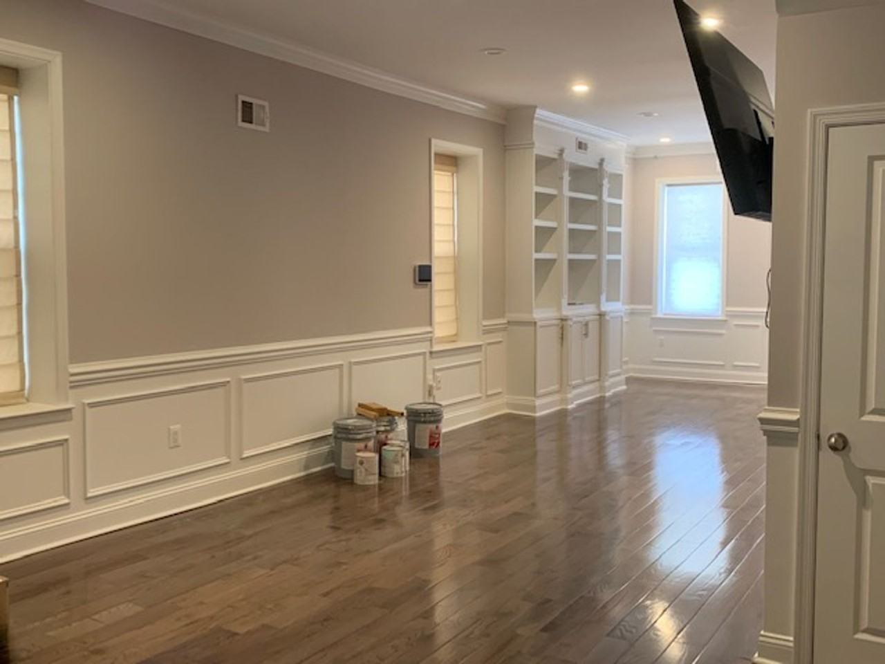 125 W Sharpnack St - Photo 5 of 32