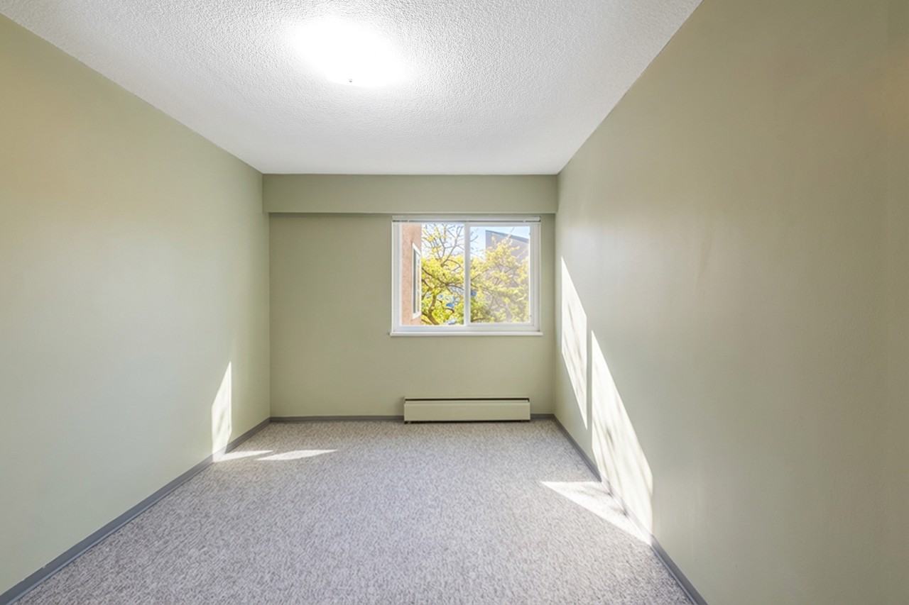 2224 Trinity Street #102 - Photo 5 of 10