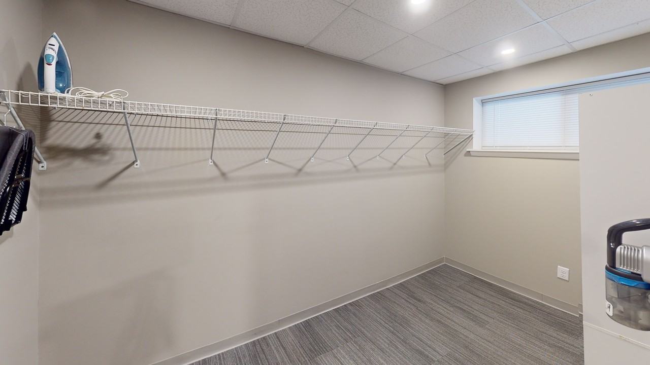 307 W 3rd Furnished #3 - Photo 2 of 9