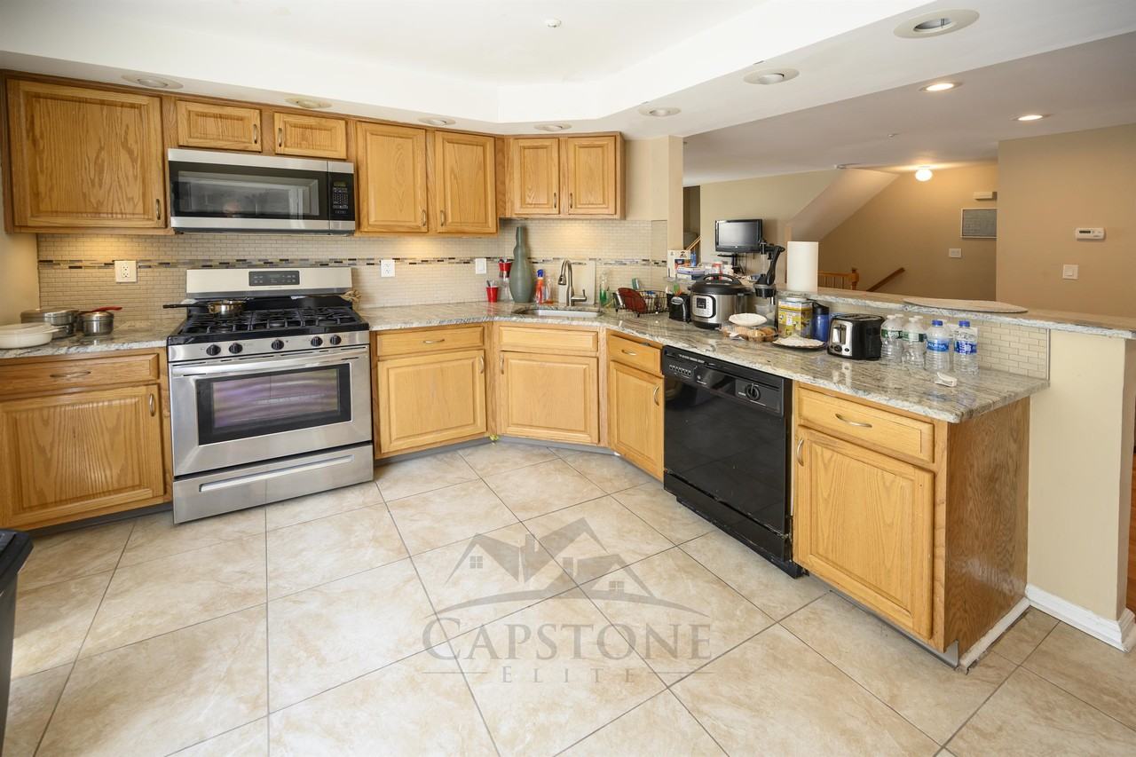 40 Cornerstone Ln - Photo 4 of 12