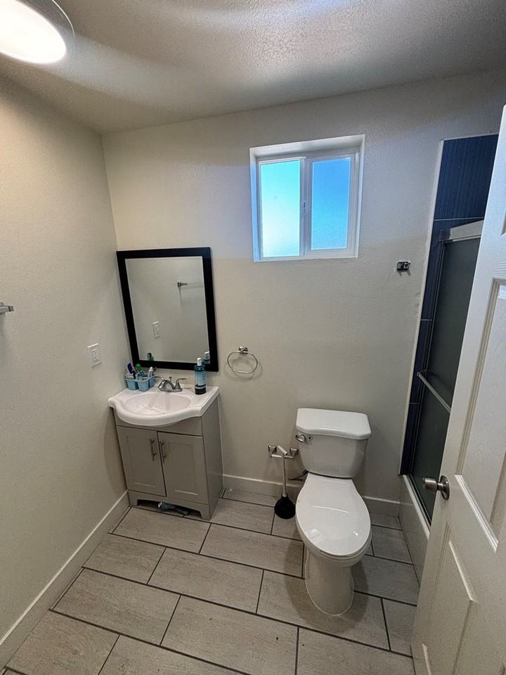 157 West 65th Street - Photo 5 of 24