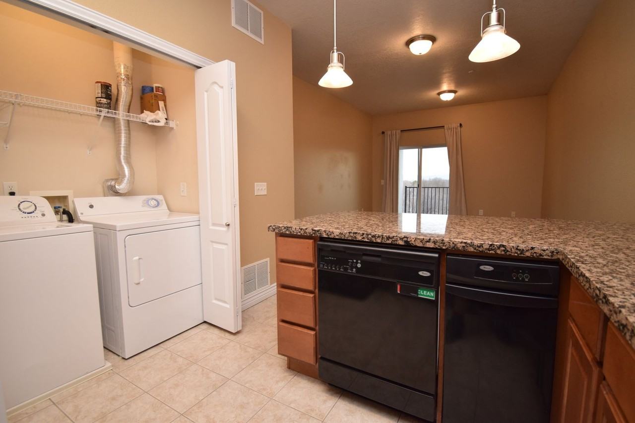 1174 E 3300 S #414 - Photo 7 of 18