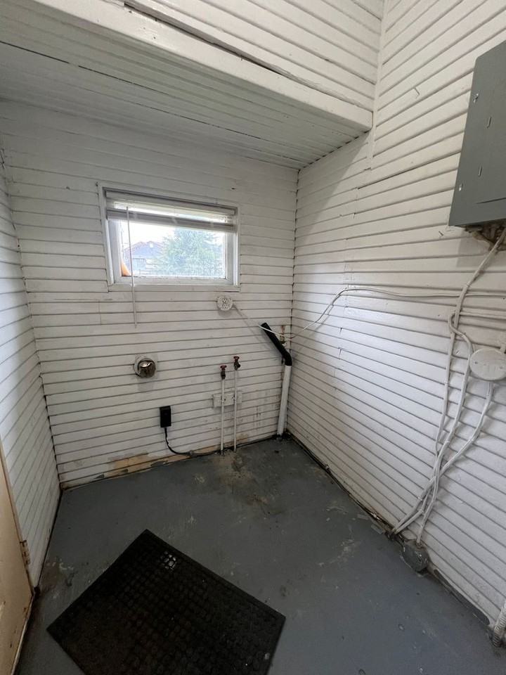 63718 Ellen St - Photo 5 of 12