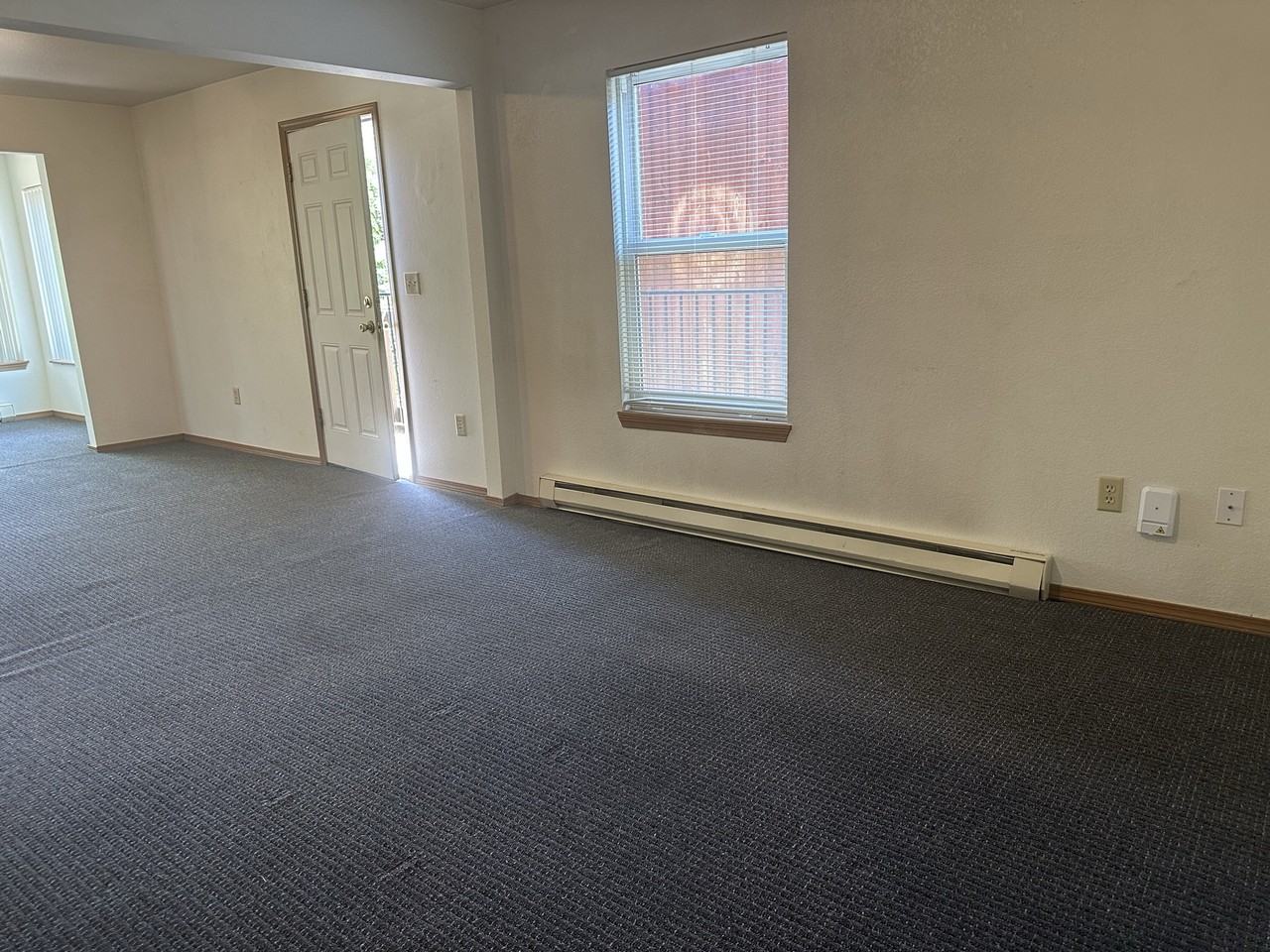 540 Ne Maiden Ln #2 - Photo 7 of 11