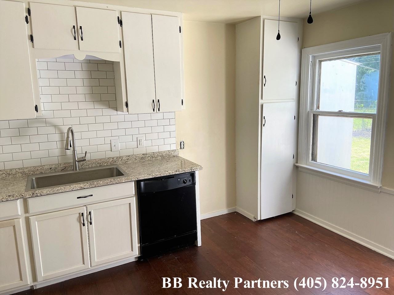 3528 E 29th St #NA - Photo 4 of 16