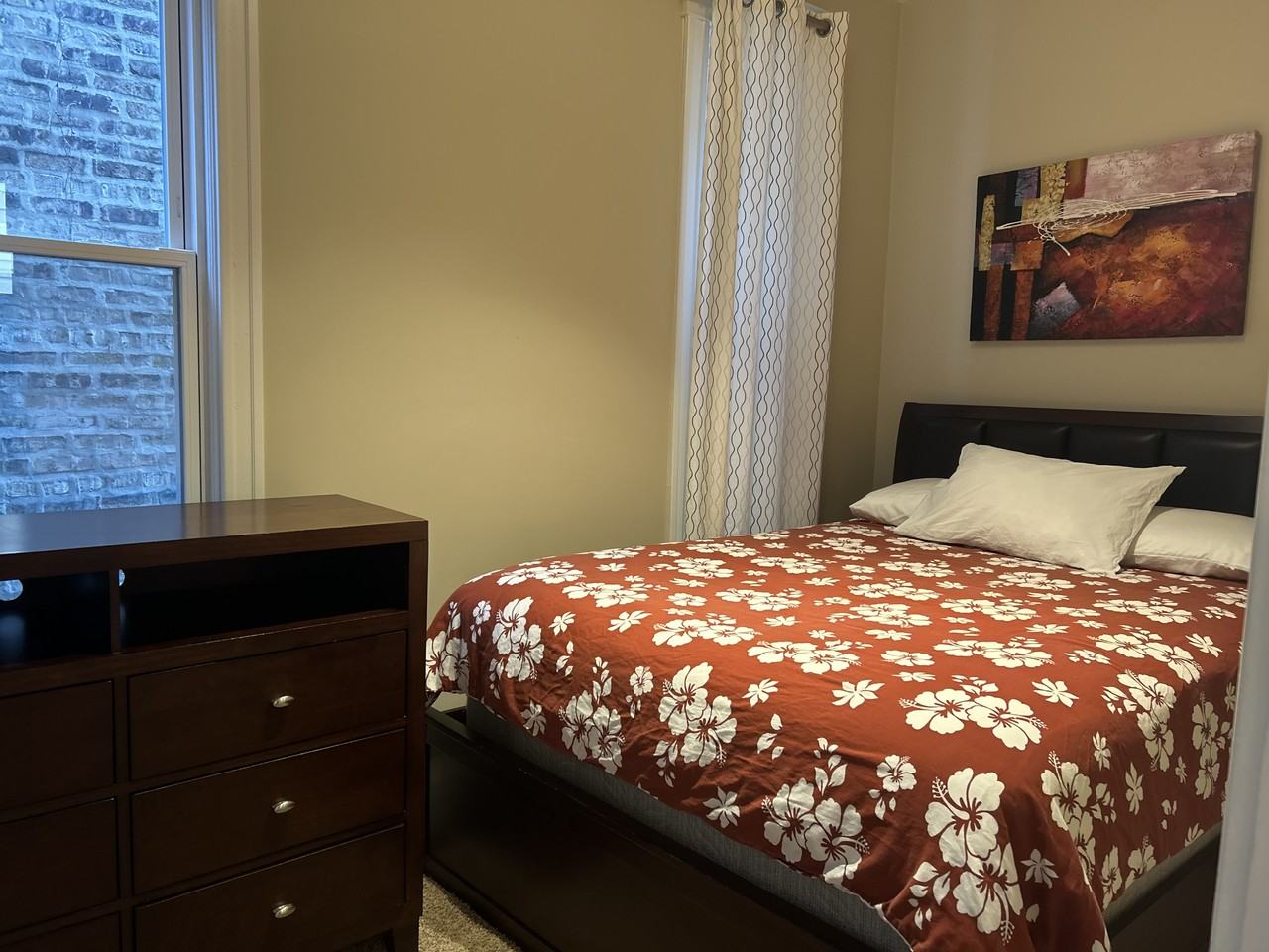 3249 N Hoyne Ave #2 - Photo 4 of 9