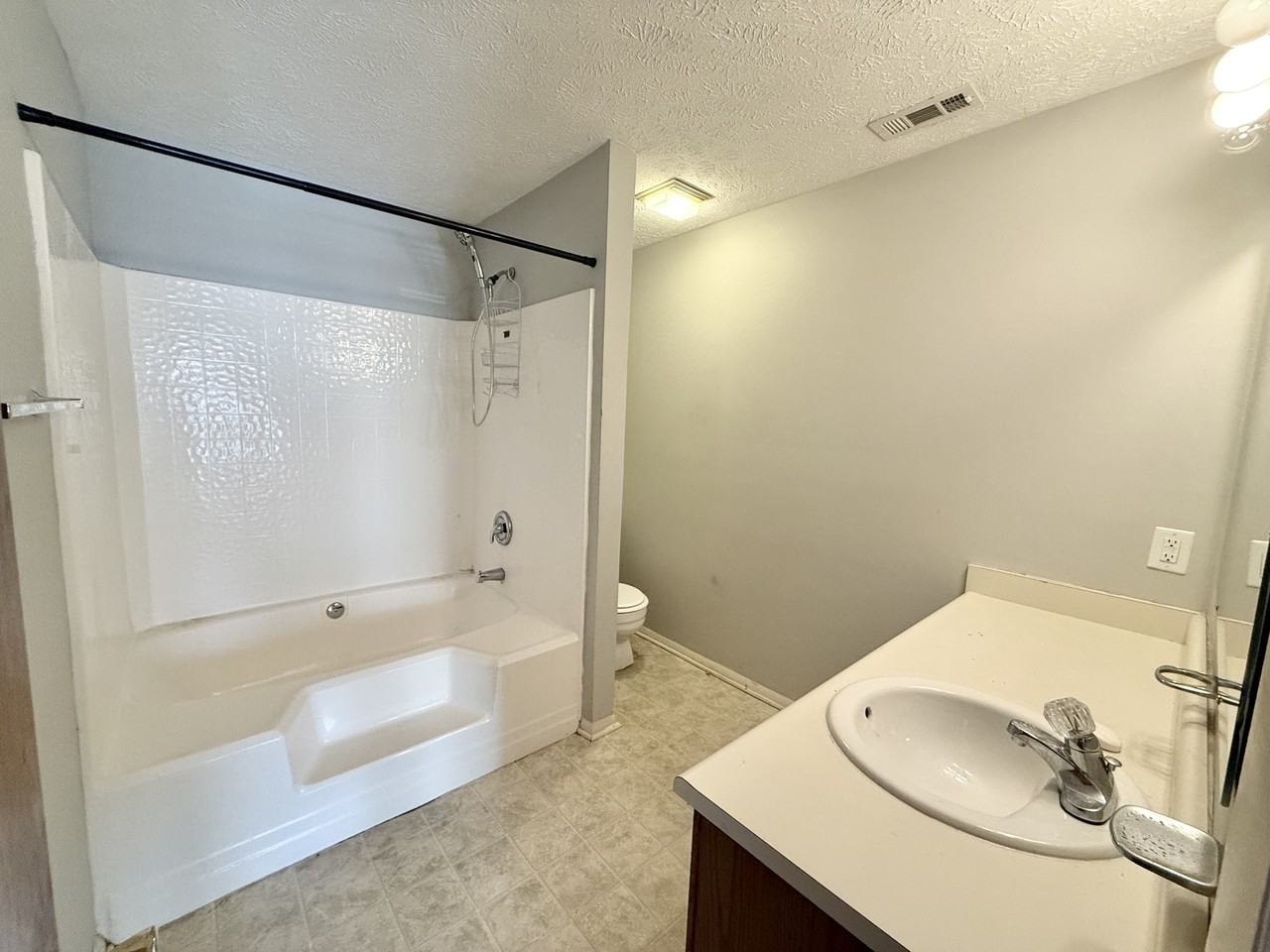 1808 Tryon Dr Unit 5 #1 - Photo 2 of 12