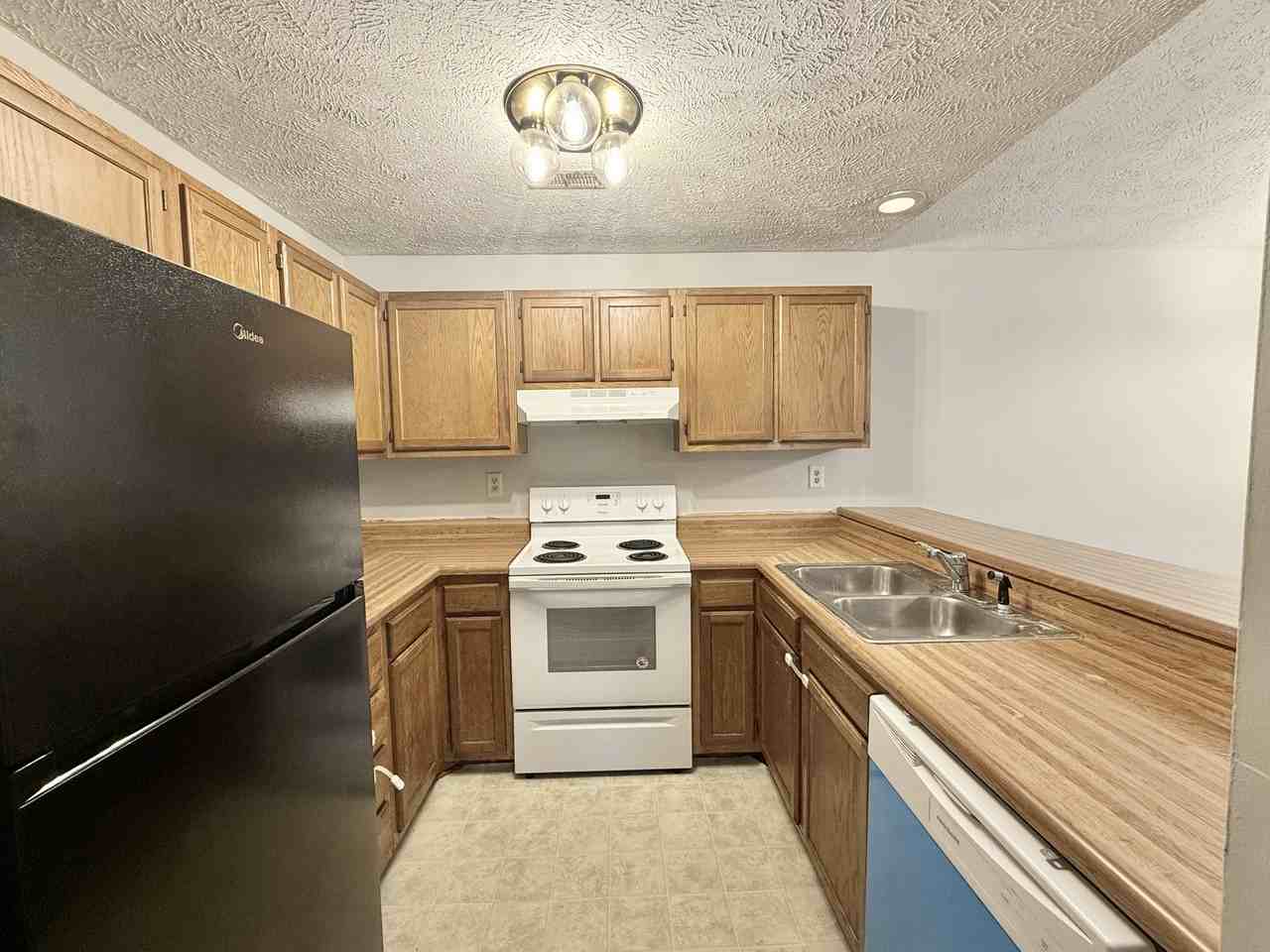 1808 Tryon Dr Unit 5 #1 - Photo 4 of 12